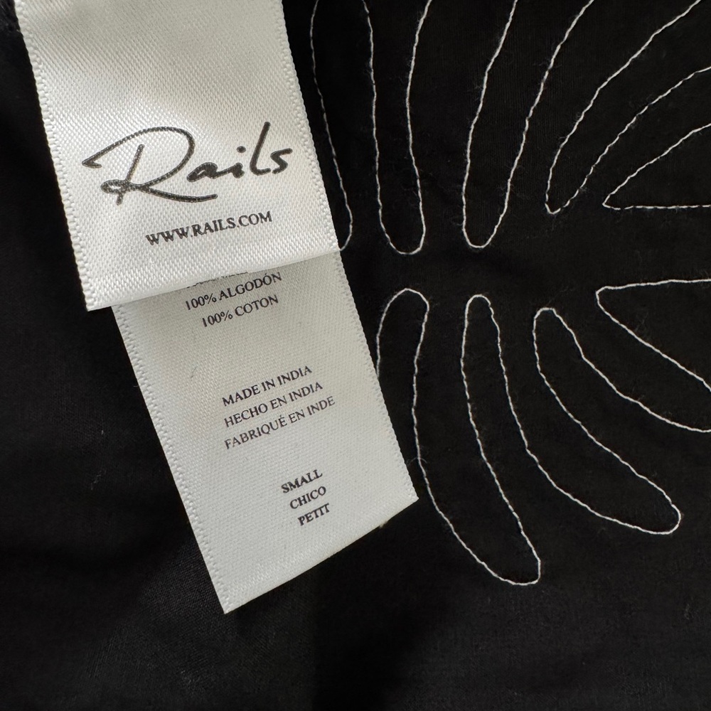 Rails Baja Dress In Black
Ivory Palm Trees Black Embroidered Sundress w Tassel S - Picture 13 of 15